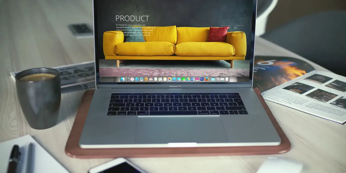 Web Craft sito web professionale - computer su scrivania